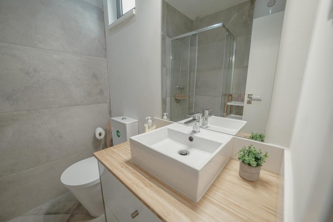 Mezzanine Stylish Apartments By Vacationy Porto Kültér fotó