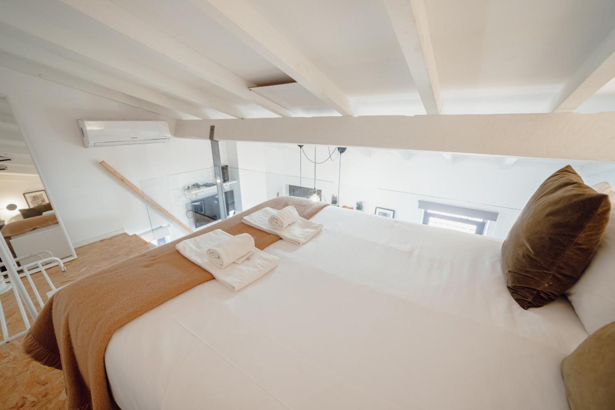 Mezzanine Stylish Apartments By Vacationy Porto Kültér fotó